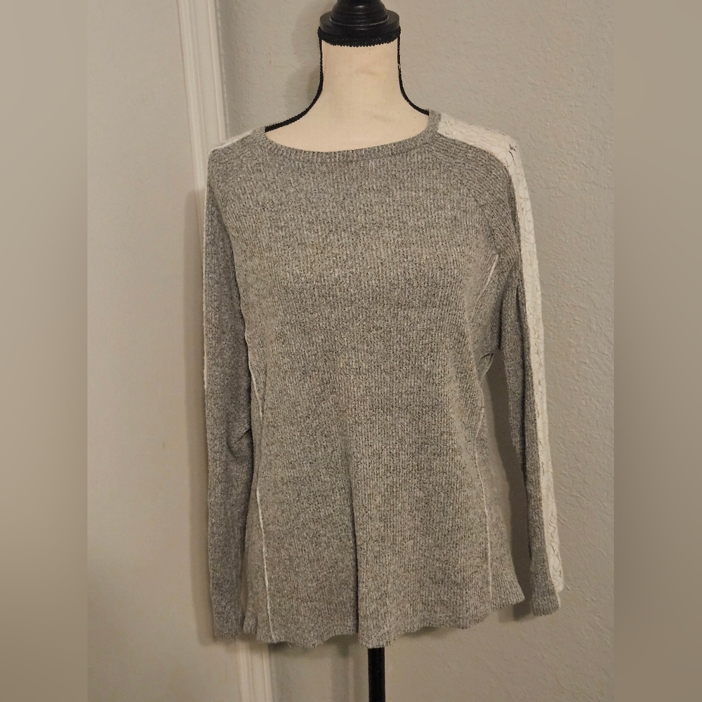 Women's Suzanne Betro Sweater